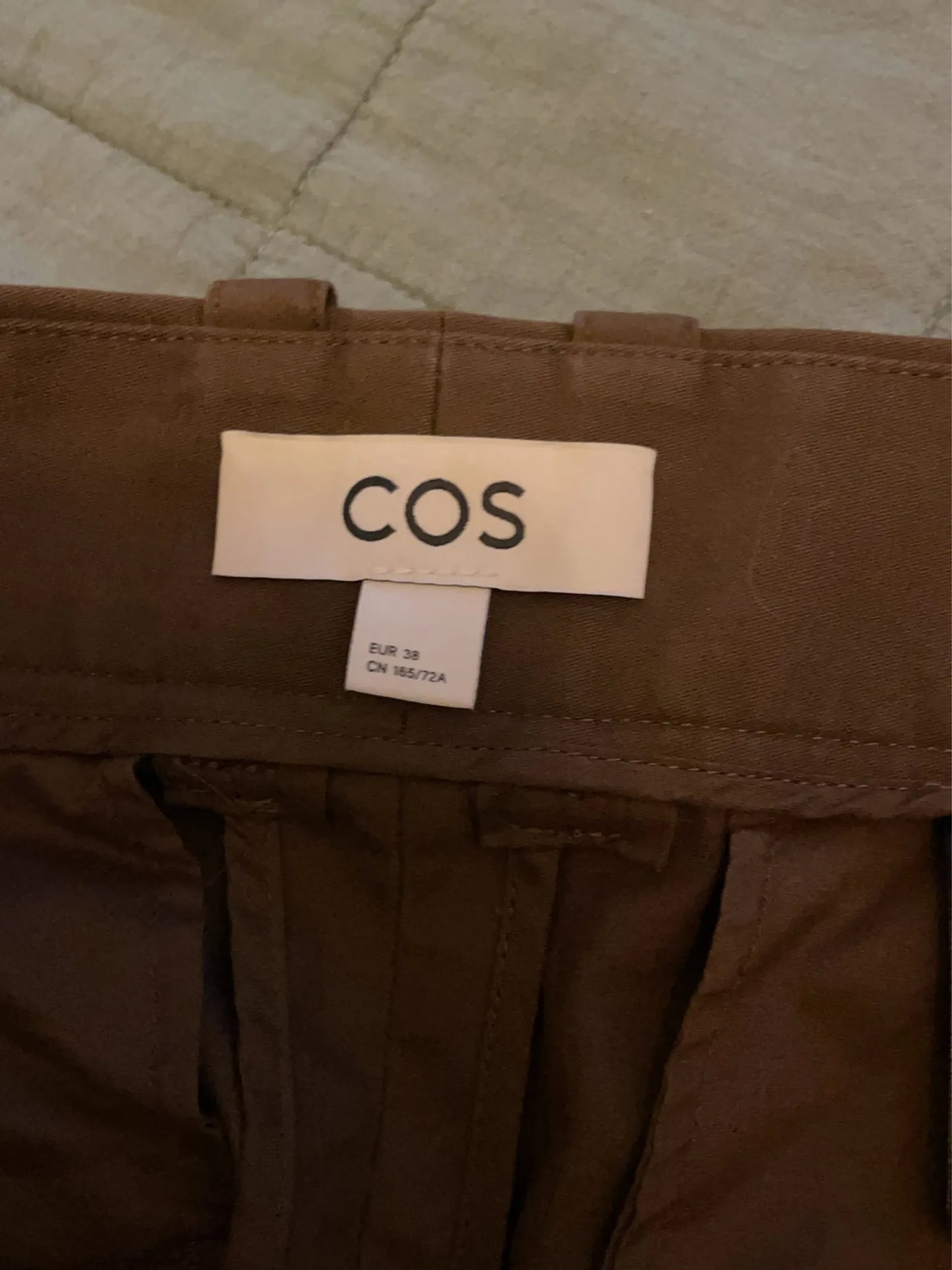 Cos Utilityinspirerade Barelleged Trousers