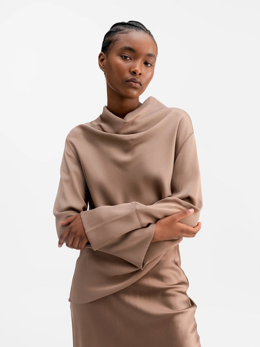 Ahlvar Gallery-sidenblus NWT