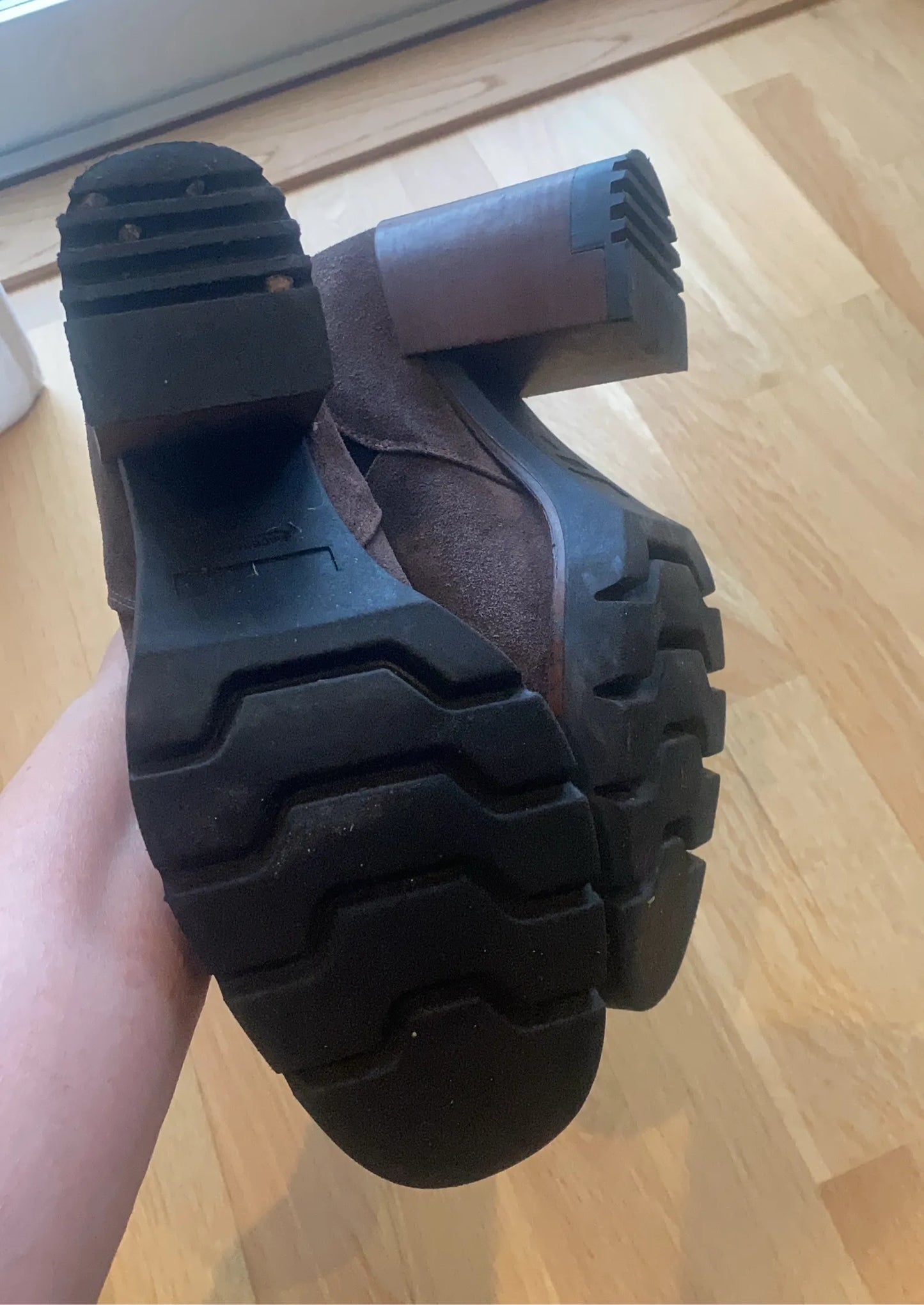 Apair Boots