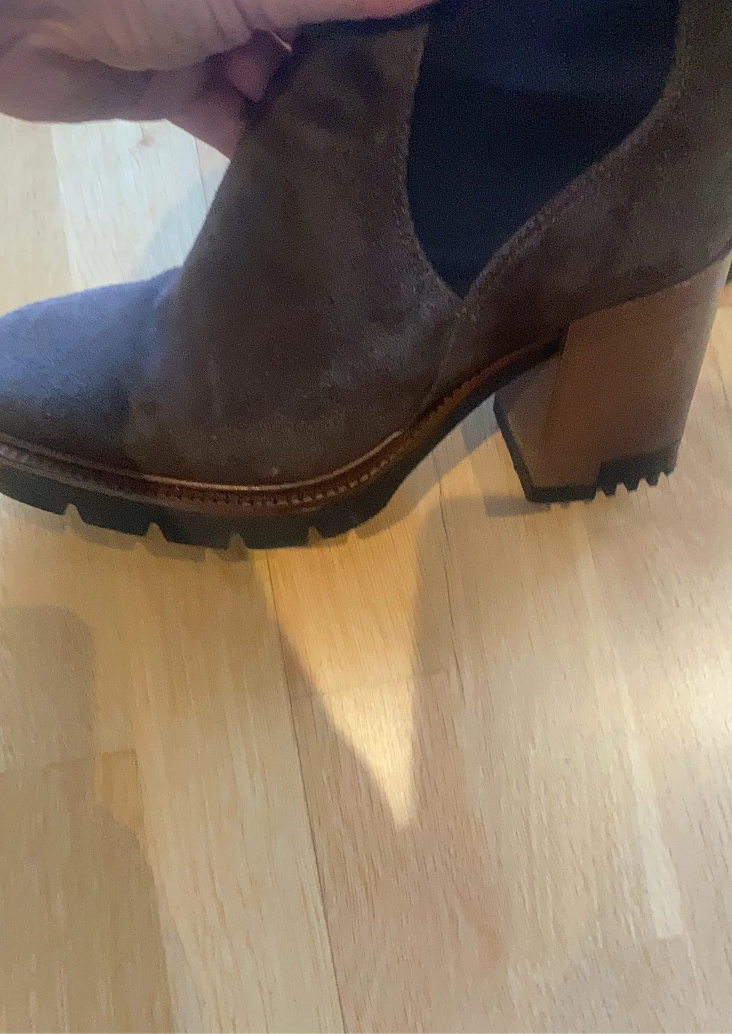 Apair Boots