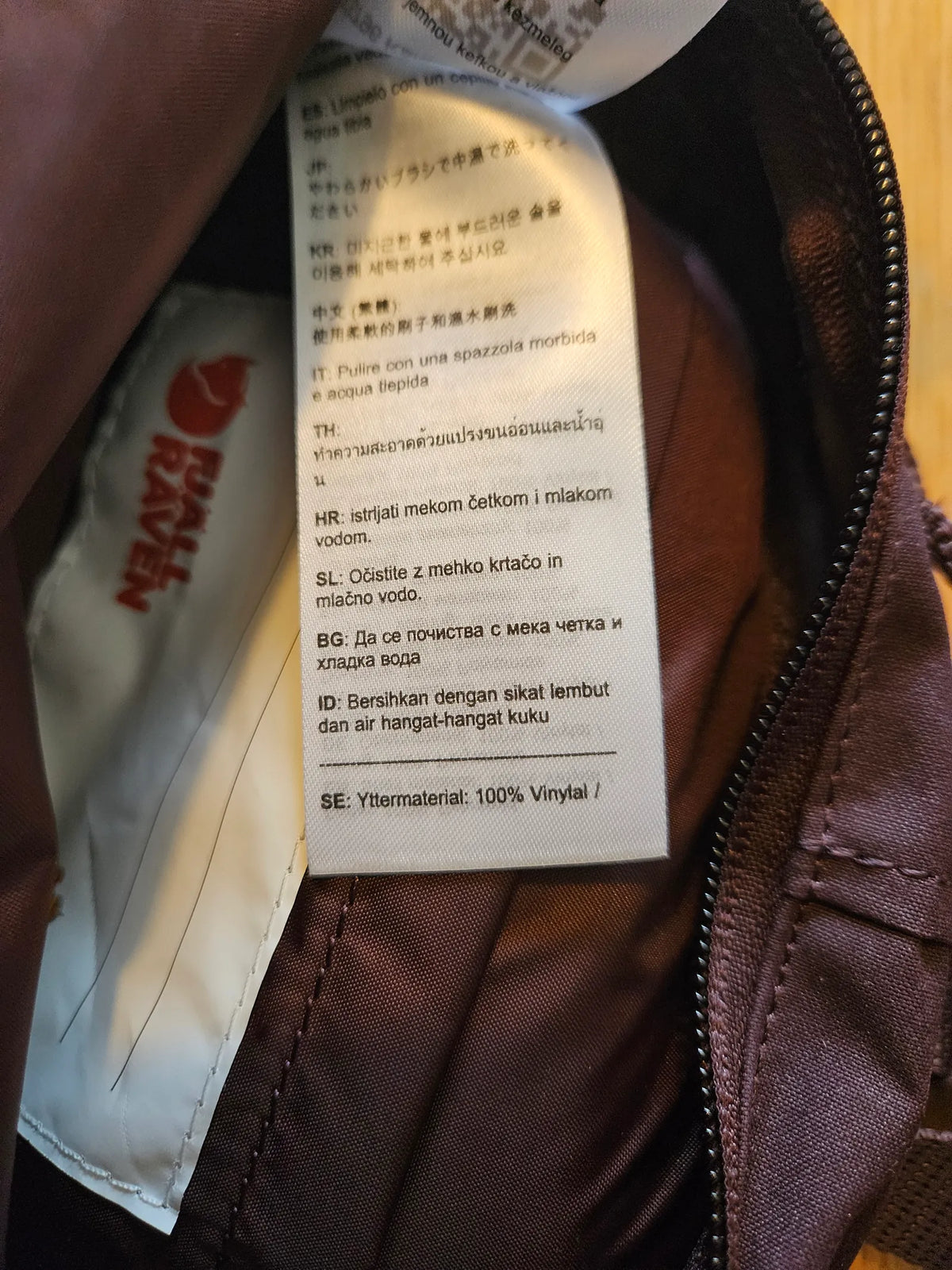Fjällräven Kånken Hip Pack- Blackberry-väska NWOT