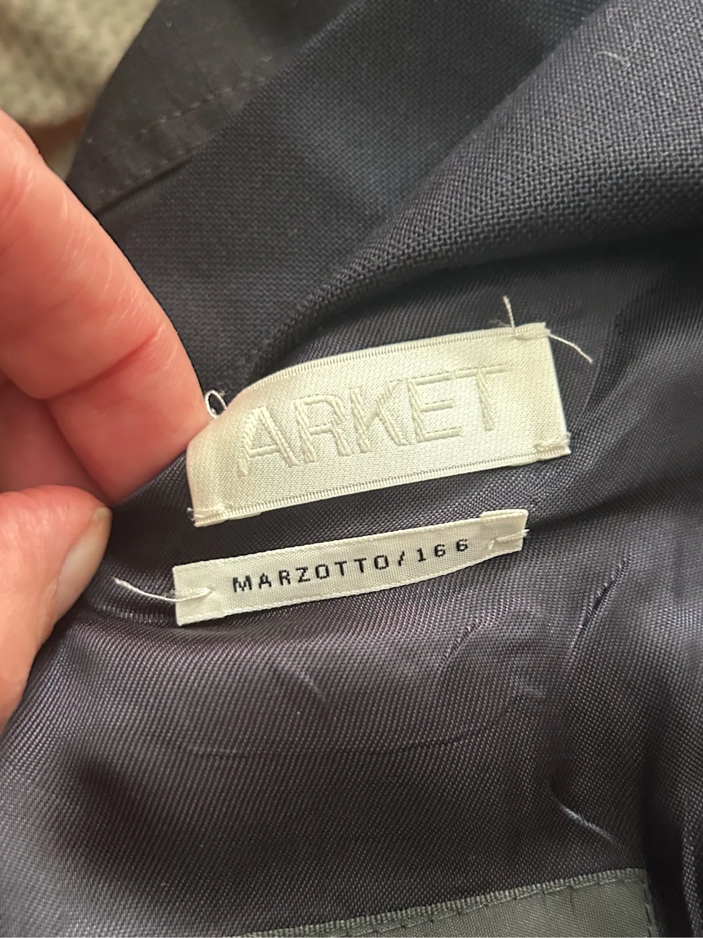 Arket Suit