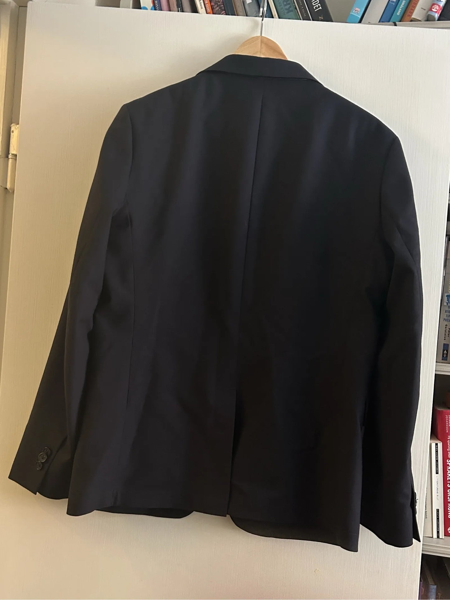 Arket Suit