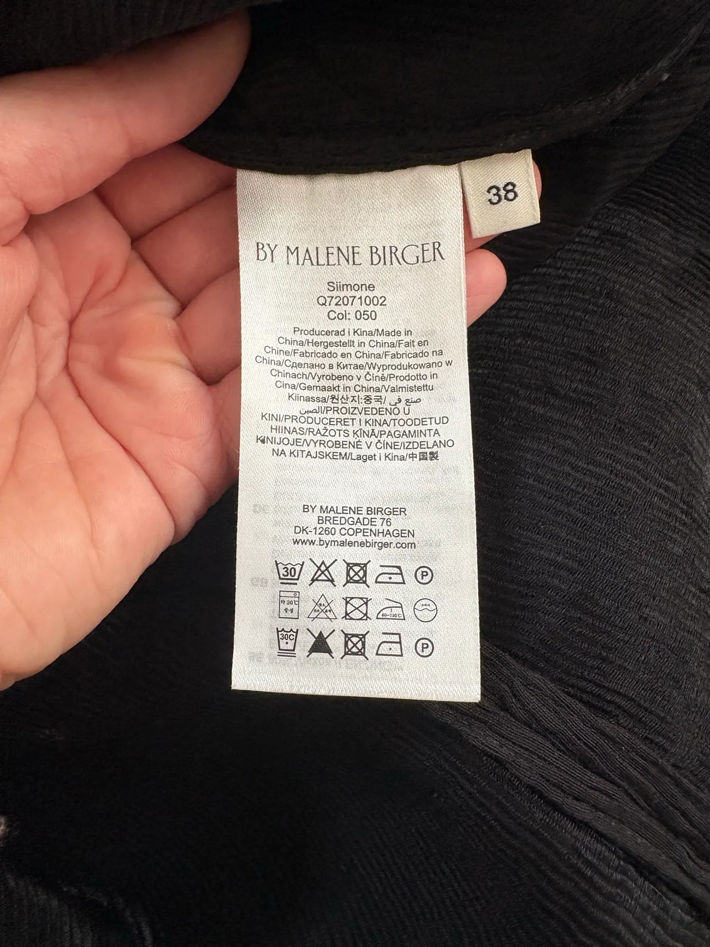 By Malene Birger Siimone-blus