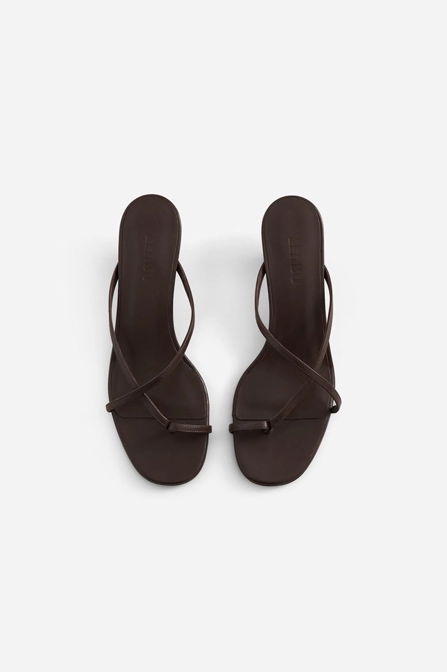 Teurn Studios Mika Low Brown-skinnklackar