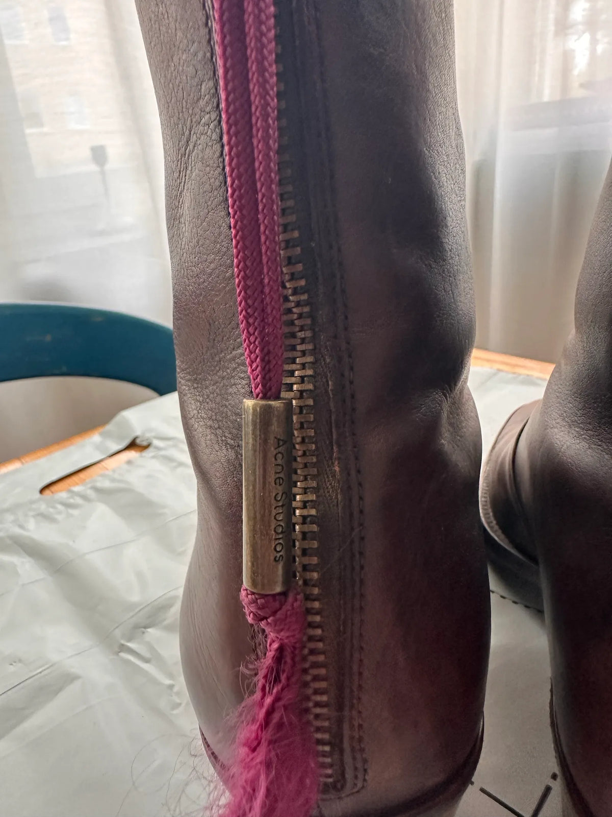 Acne Studios-skinnboots