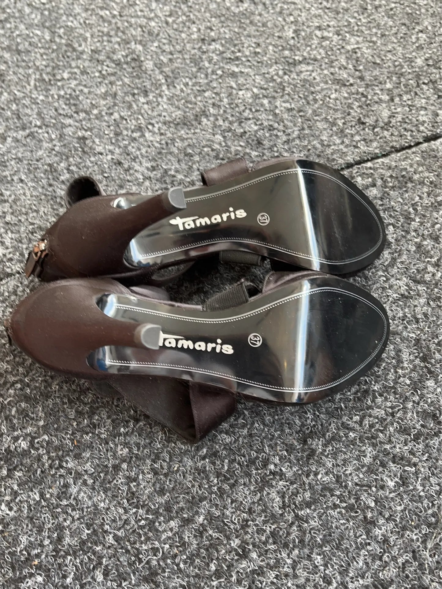 Tamaris-klackar NWOT