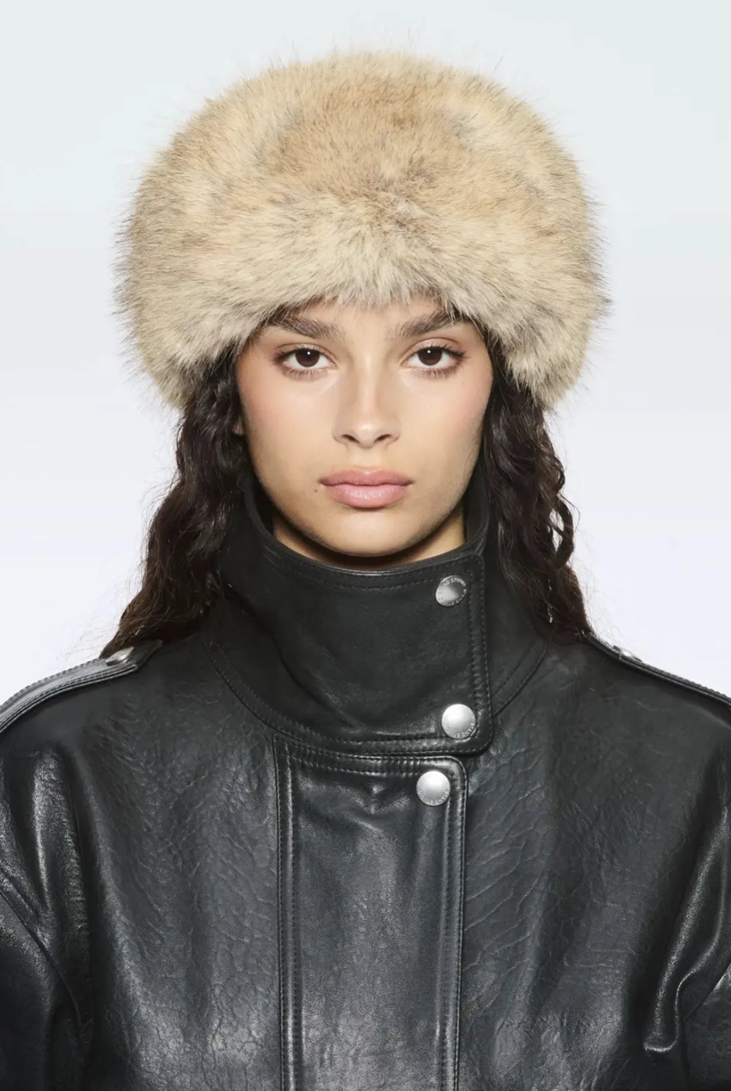 Stand Studio Zephyra Headband-mössa NWOT