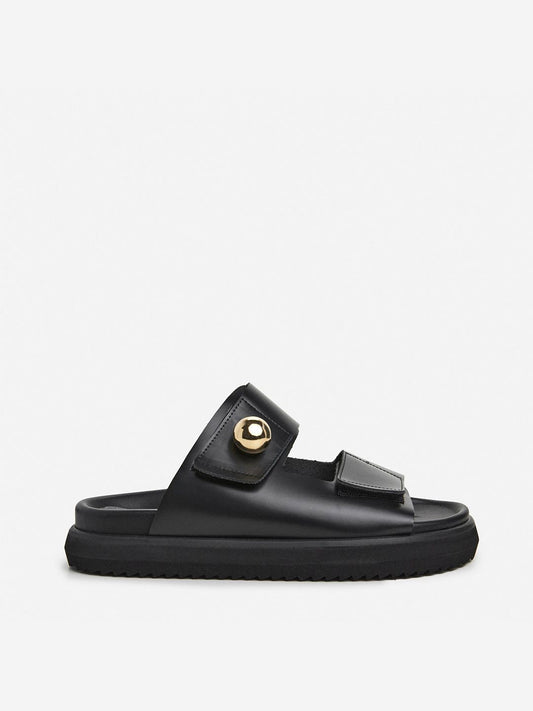 Flattered Red Leather Black-skinnsandaler