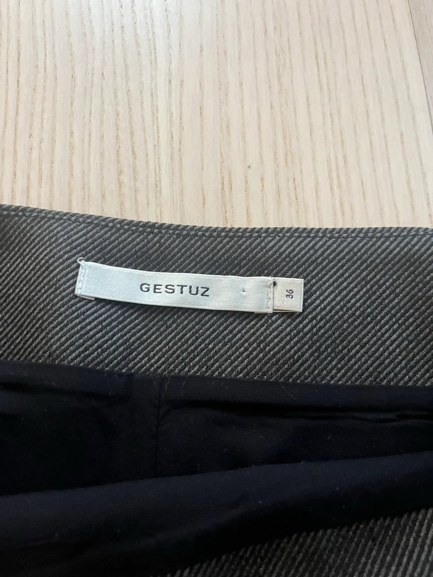 Gestuz Ysella Midi Skirt