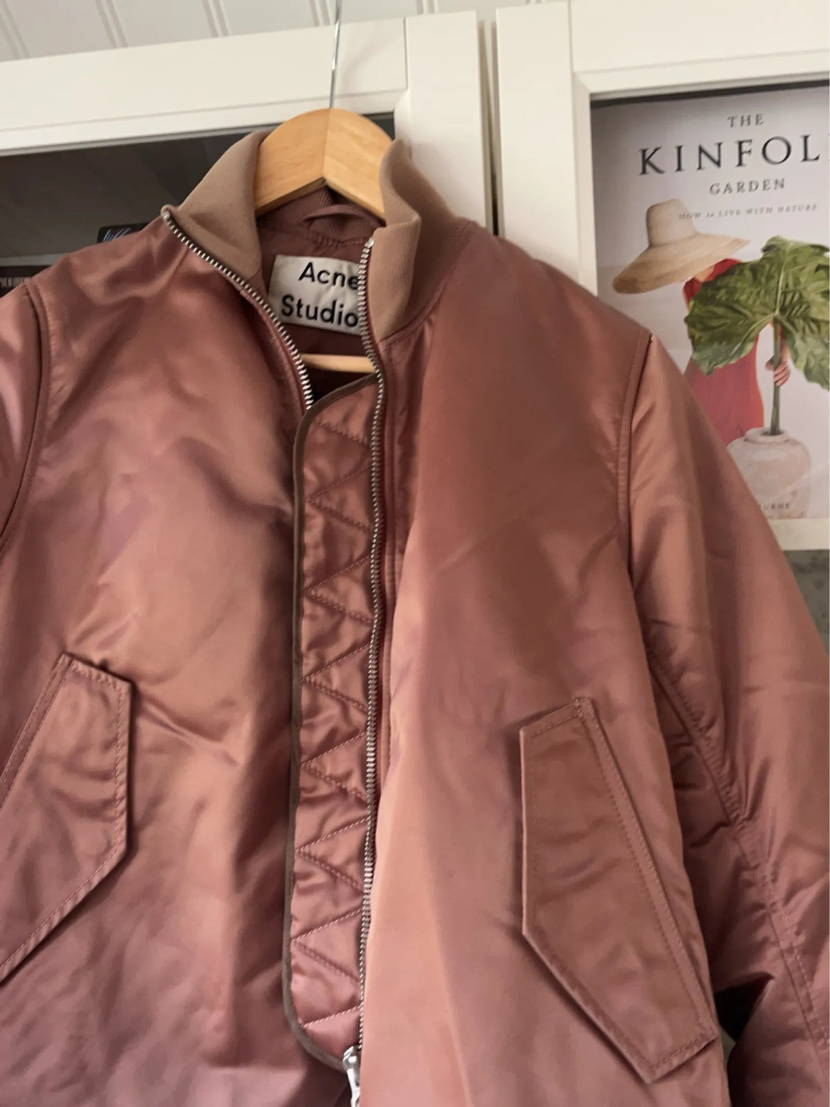 Acne Studios Adela Bomber I Färgen Dusty Rose-jacka