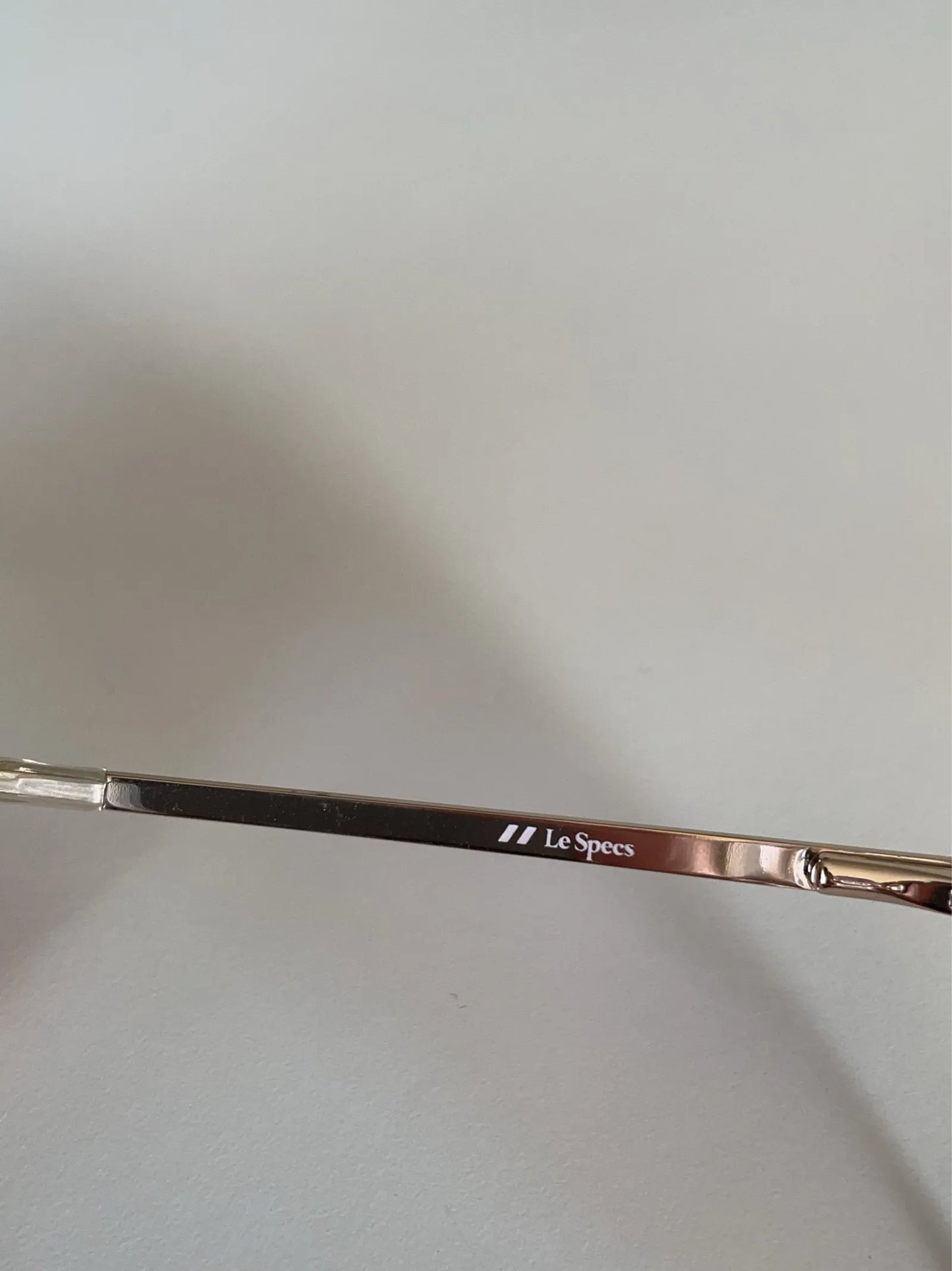 Le Specs Skyline///1902096-solglasögon NWOT