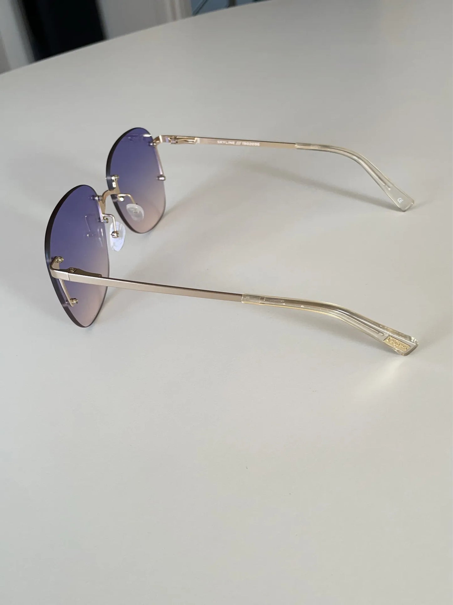Le Specs Skyline///1902096-solglasögon NWOT