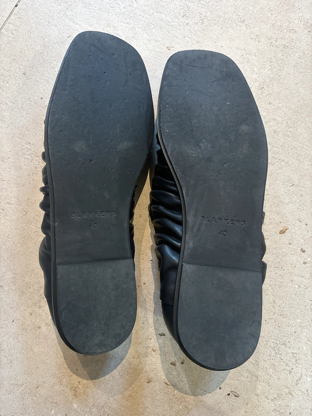 Blankens-skinnloafers