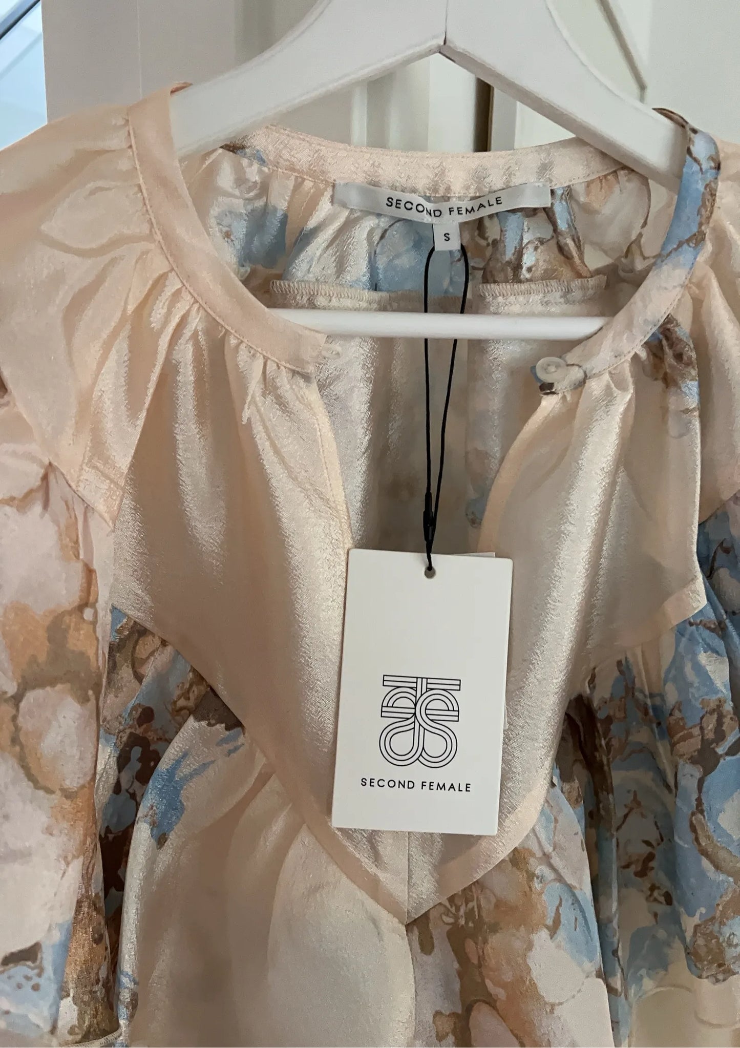 Second Female-blus NWT