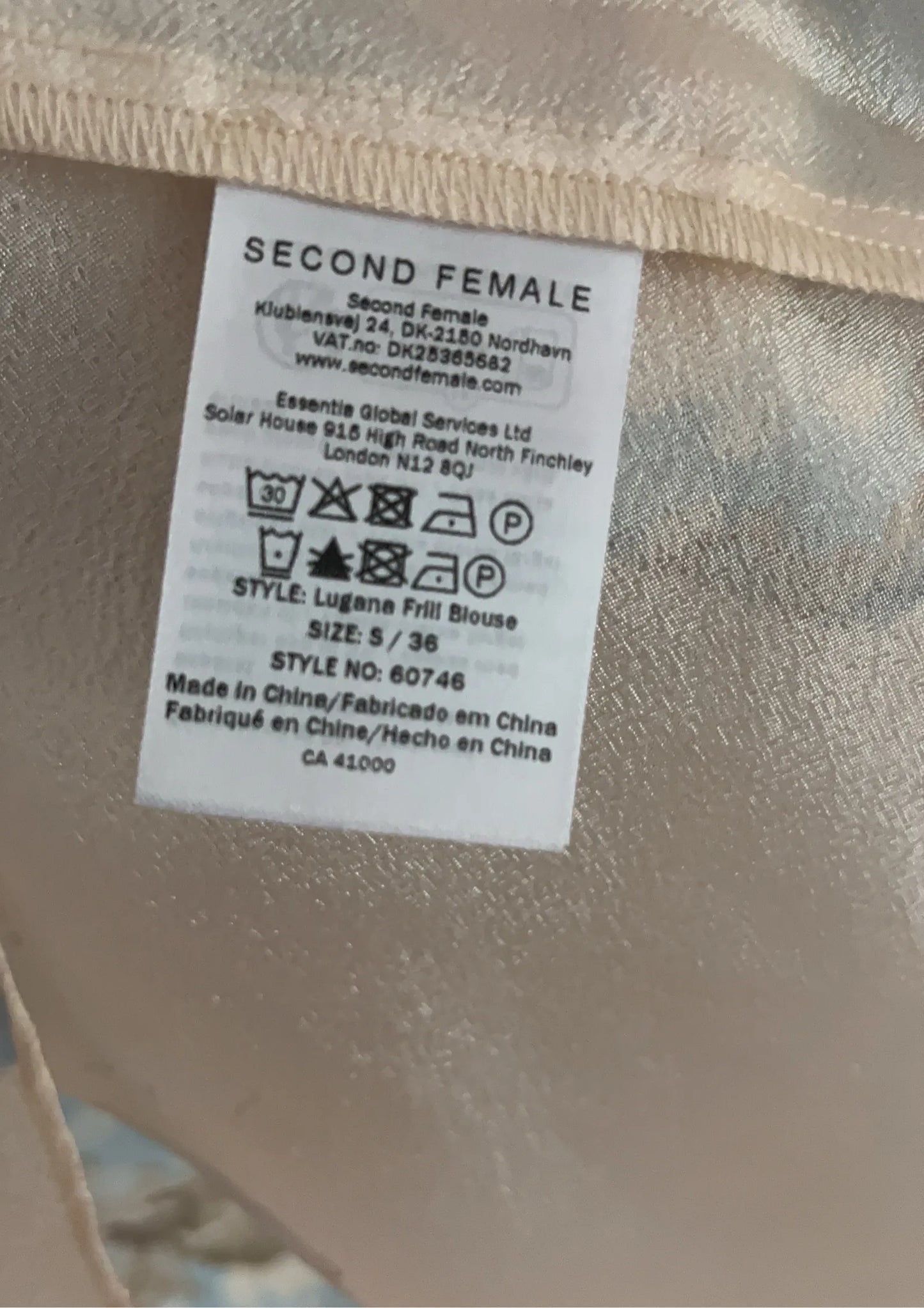 Second Female-blus NWT