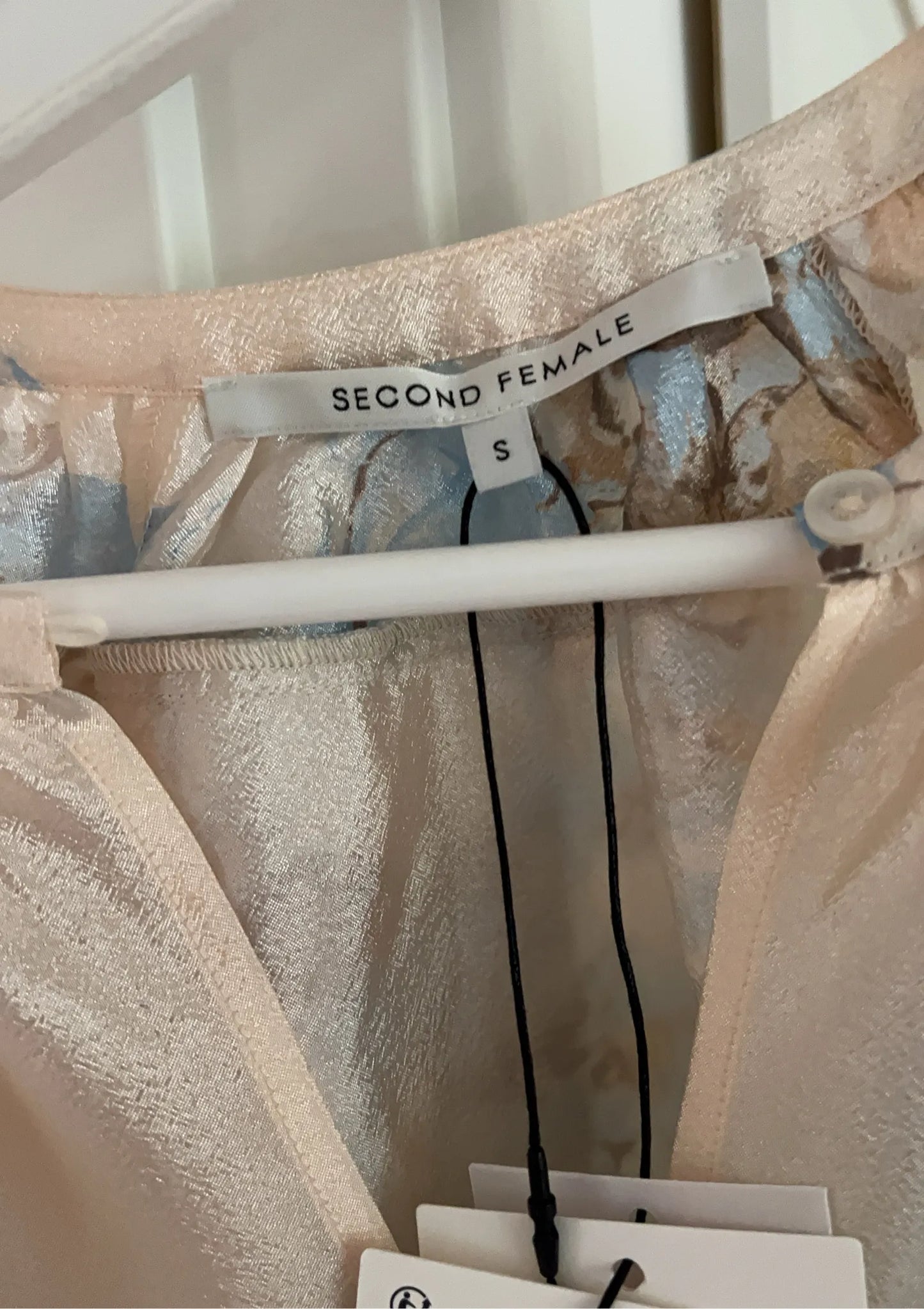 Second Female-blus NWT