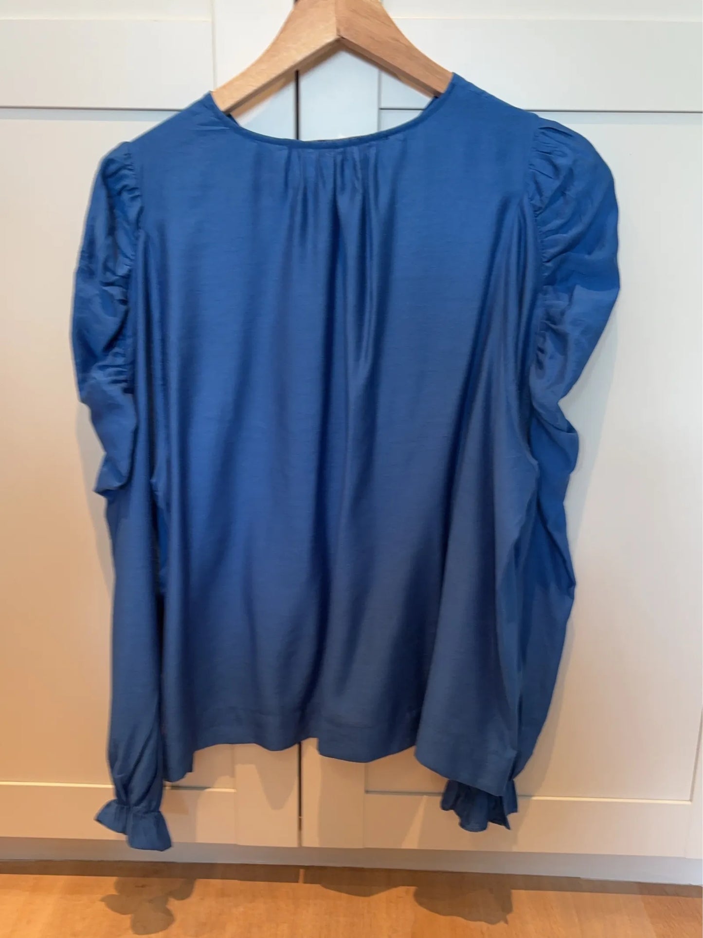 Second Female-blus