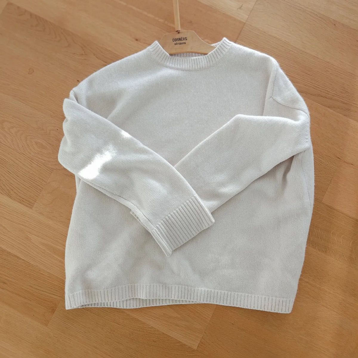 Soft Goat Women The Crewneck Feather White S-kashmirtröja