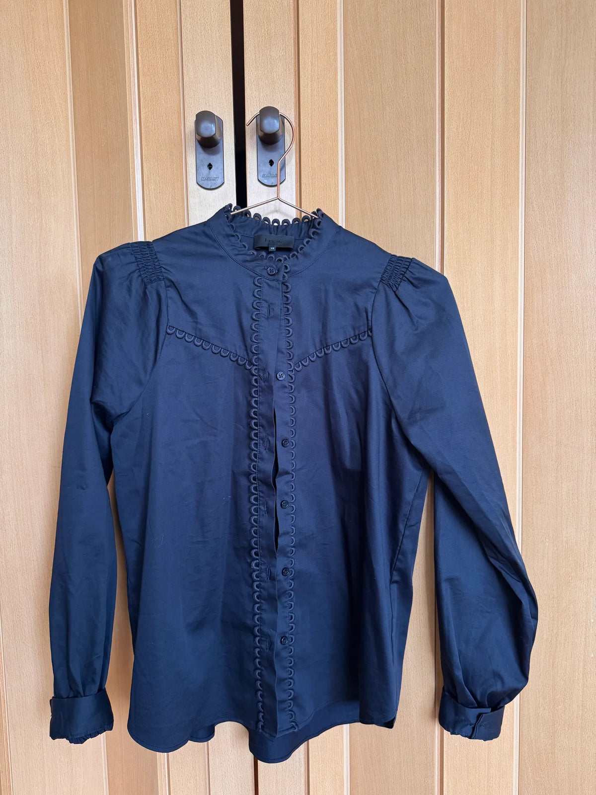 Levete Room Lr-isla Solid Färg: L200-dark Navy Blouse