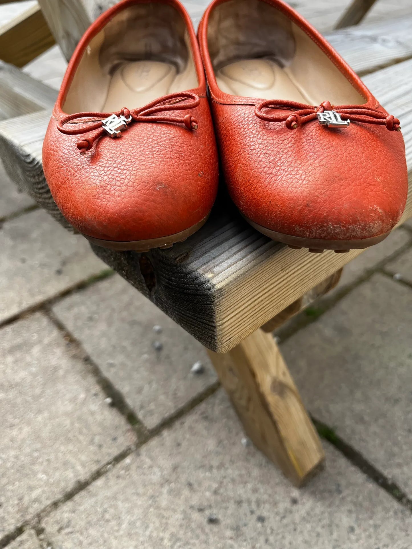Ralph Lauren Jayna Pebbled Leather Driver Flat - Rust Orange-skinnballerinaskor