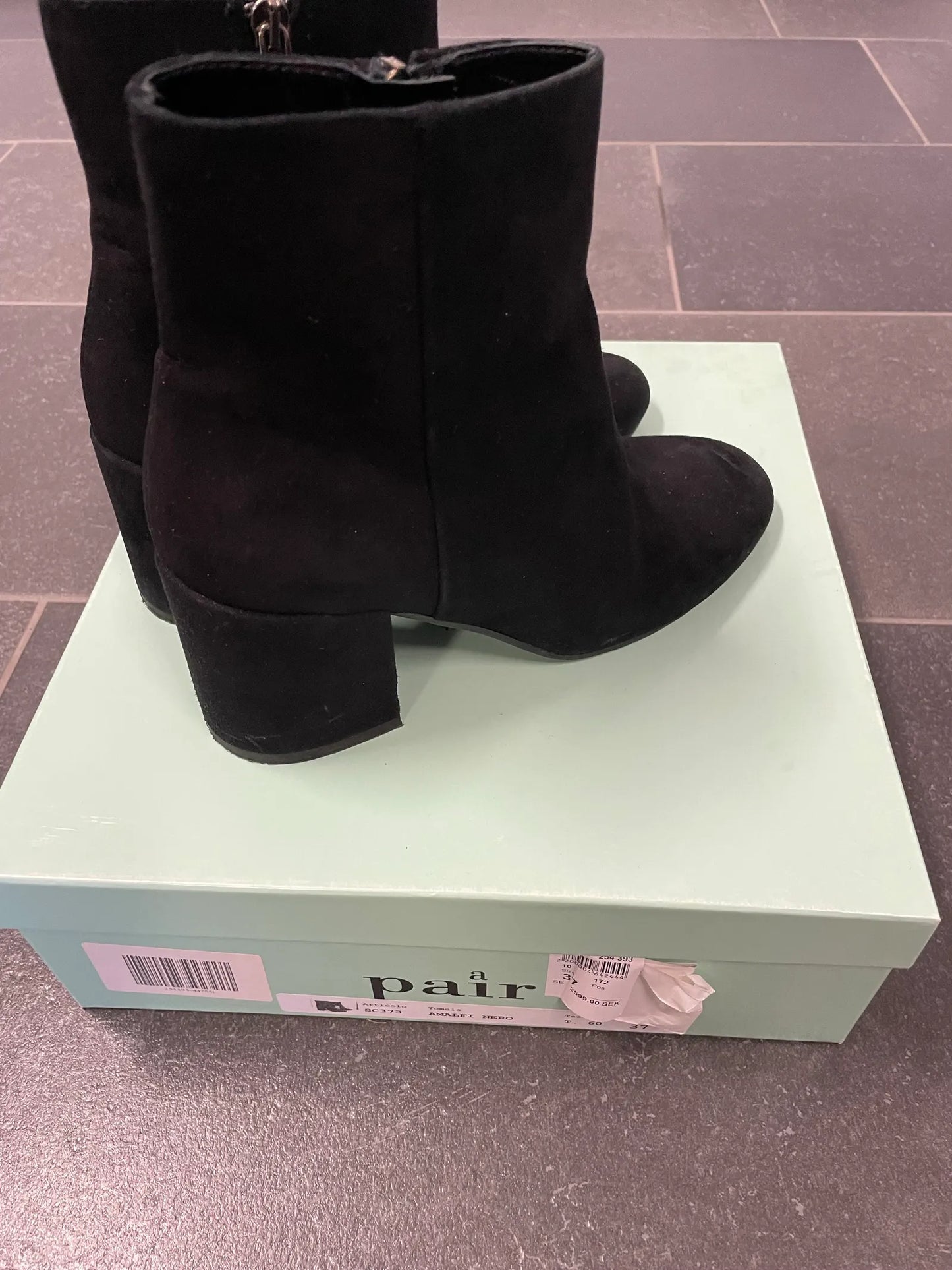 Apair Boots