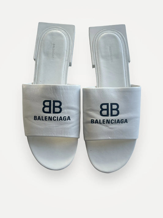 Balenciaga-skinnsandaler