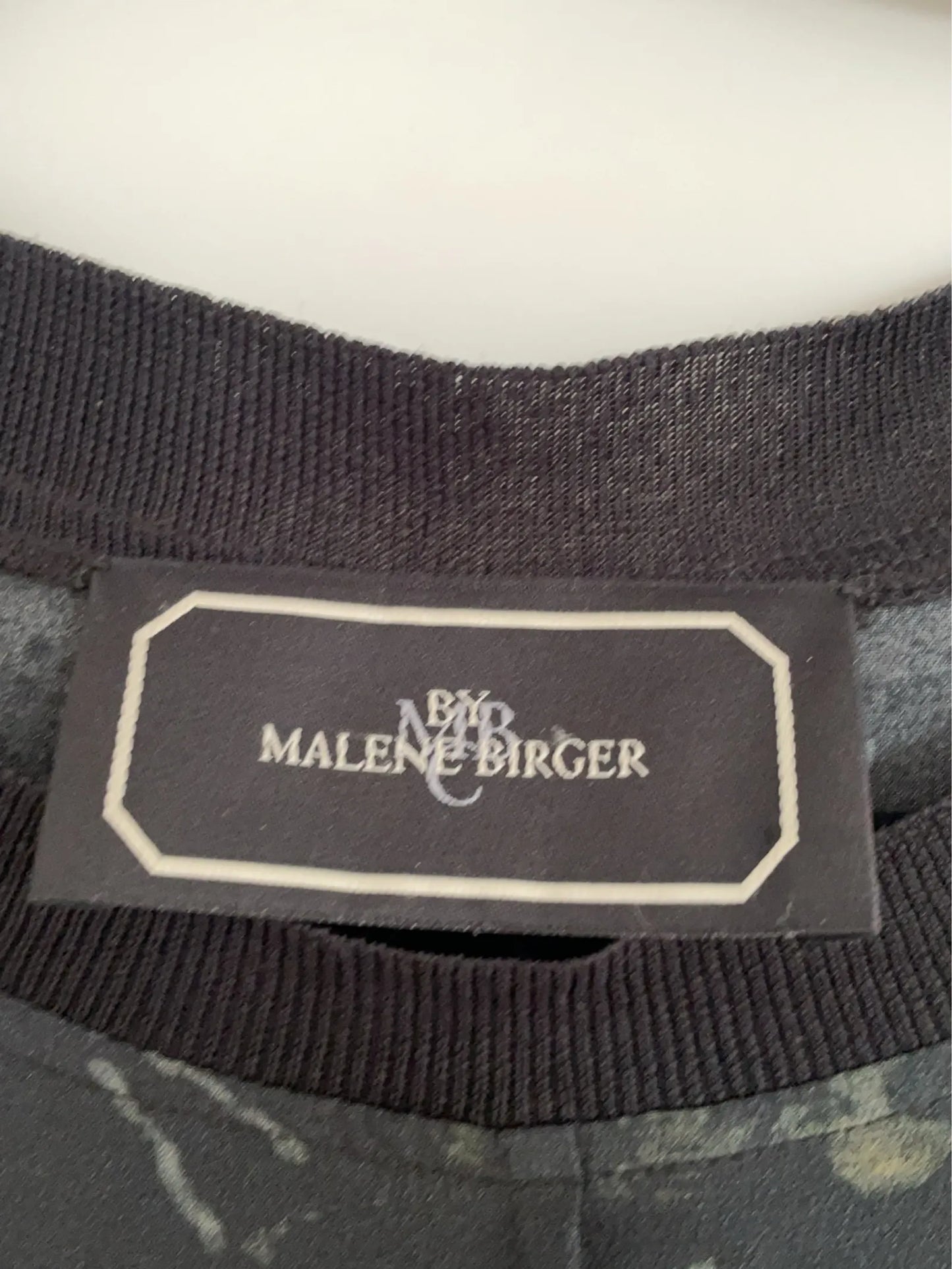 By Malene Birger Henriette-sidenblus
