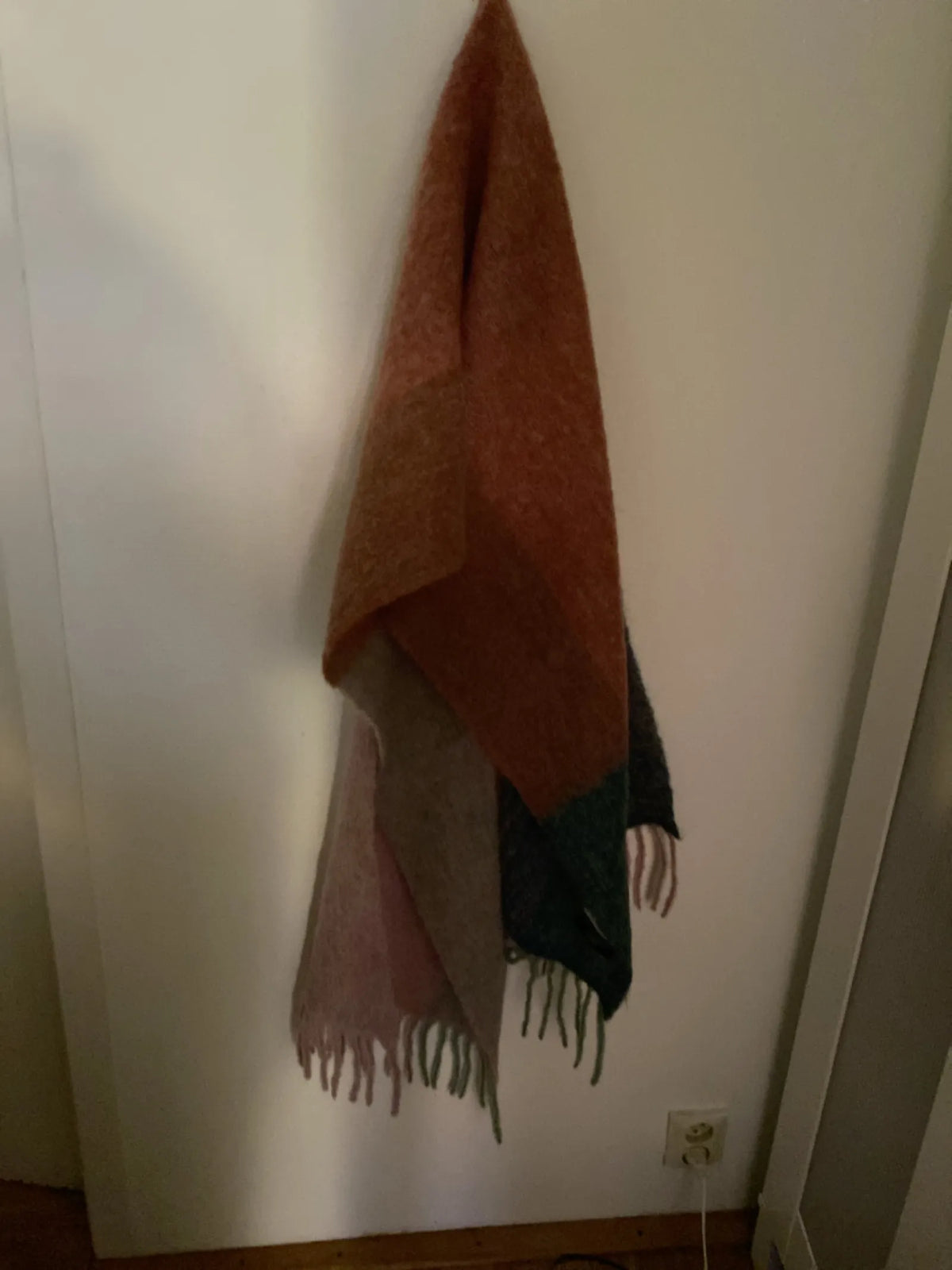 Holzweiler Scarf