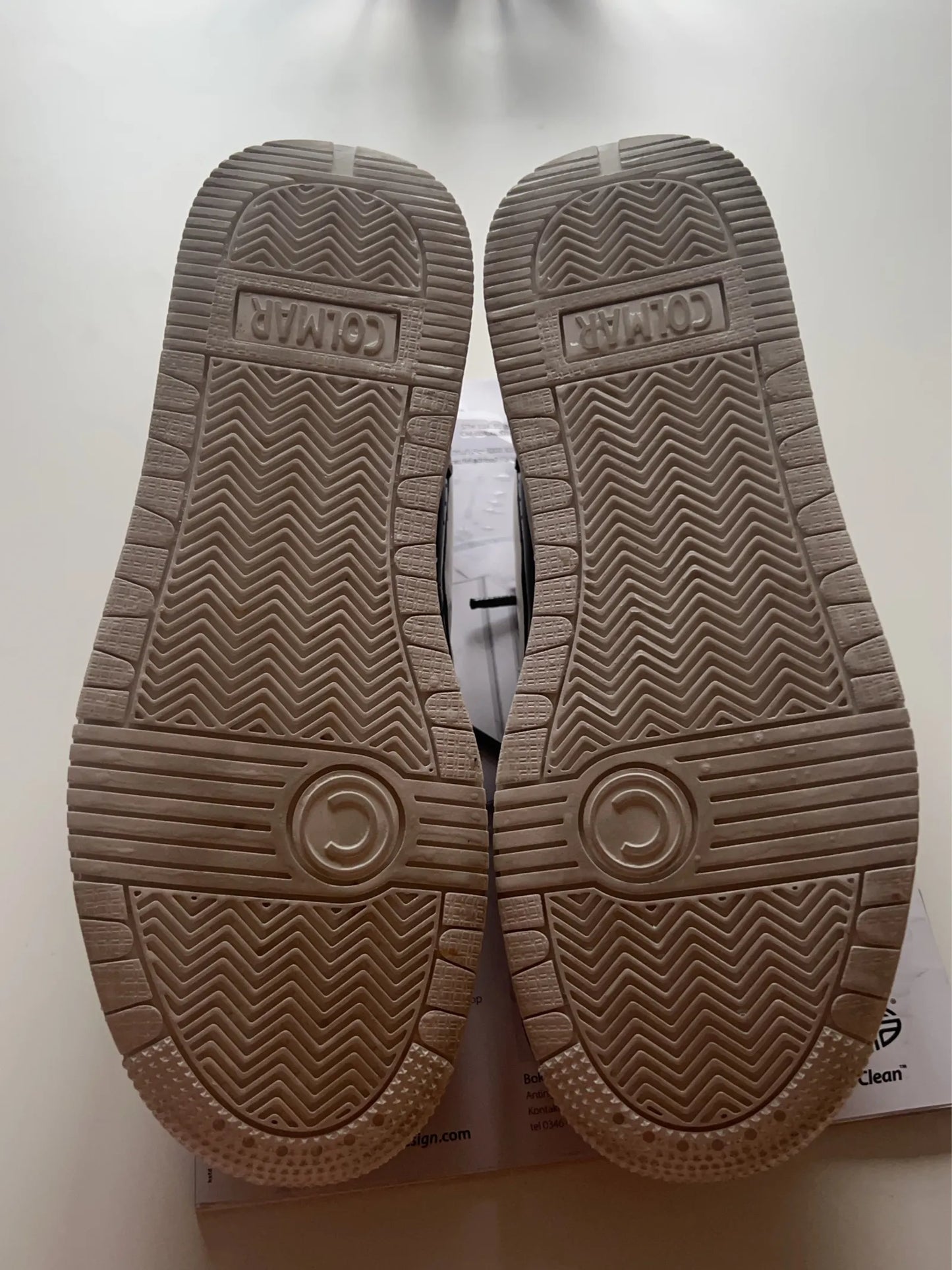 Colmar-sneakers NWOT