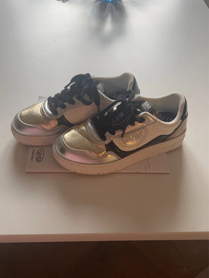 Colmar-sneakers NWOT