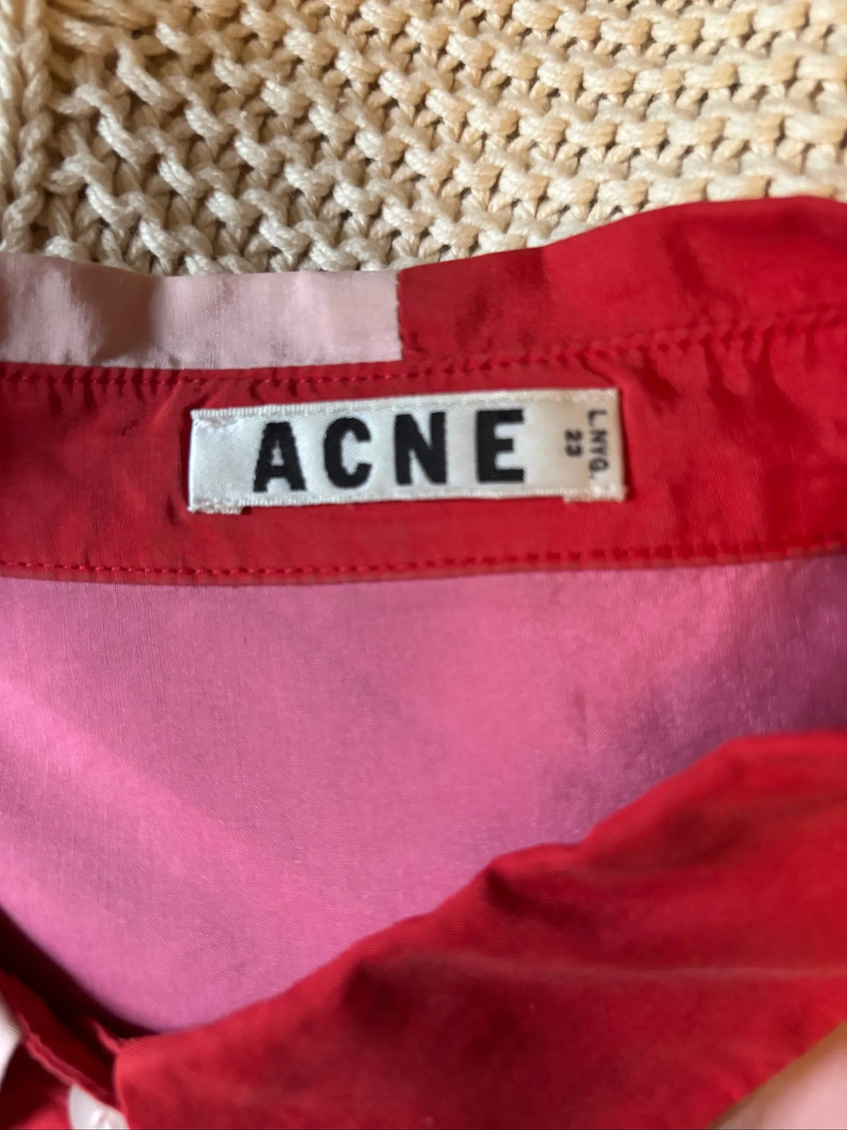 Acne Studios-sidenskjorta