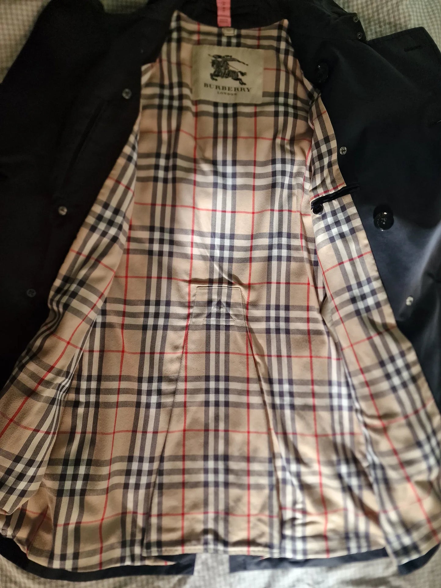 Burberry-trenchcoat