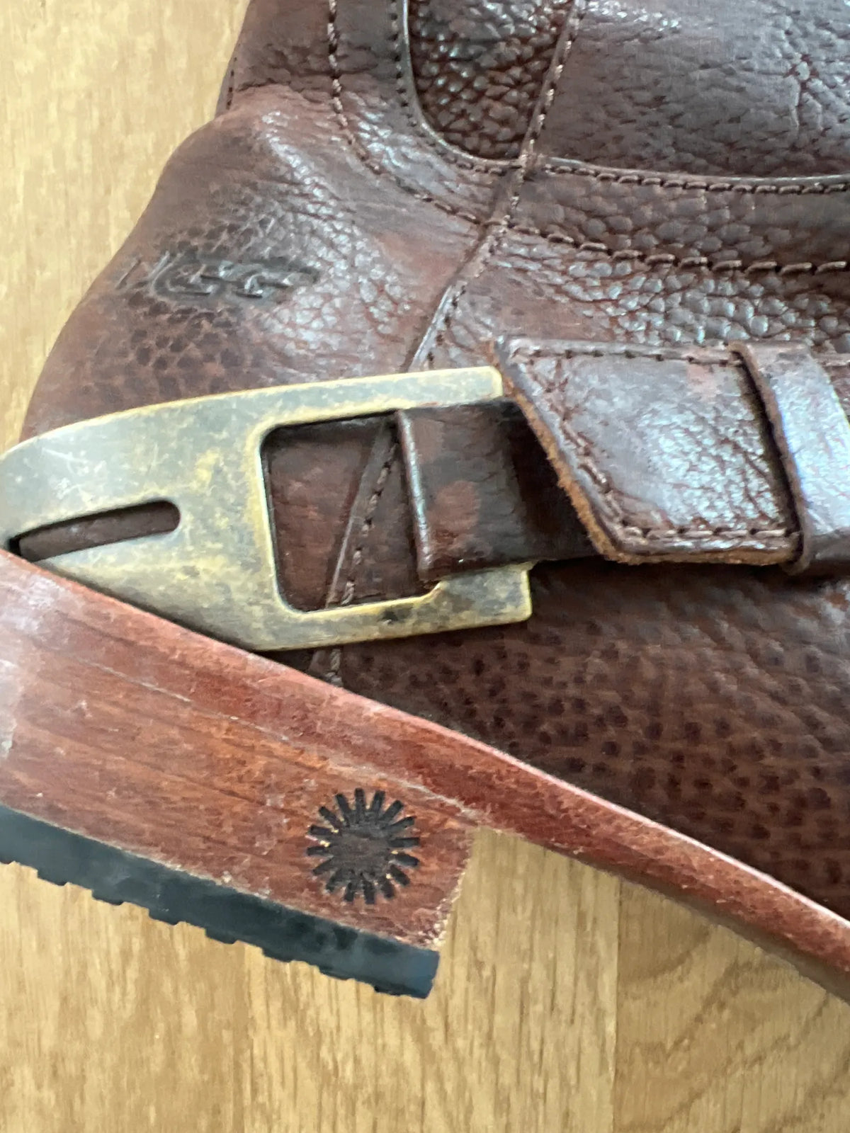 UGG-skinnvinterskor