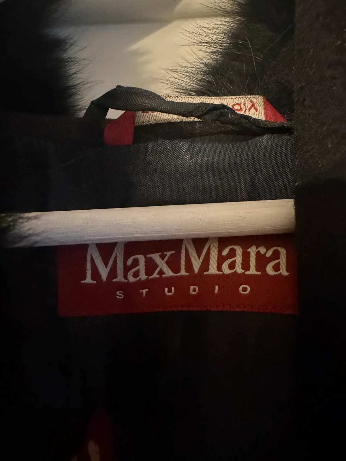 Max Mara Studio Wool-ullkappa