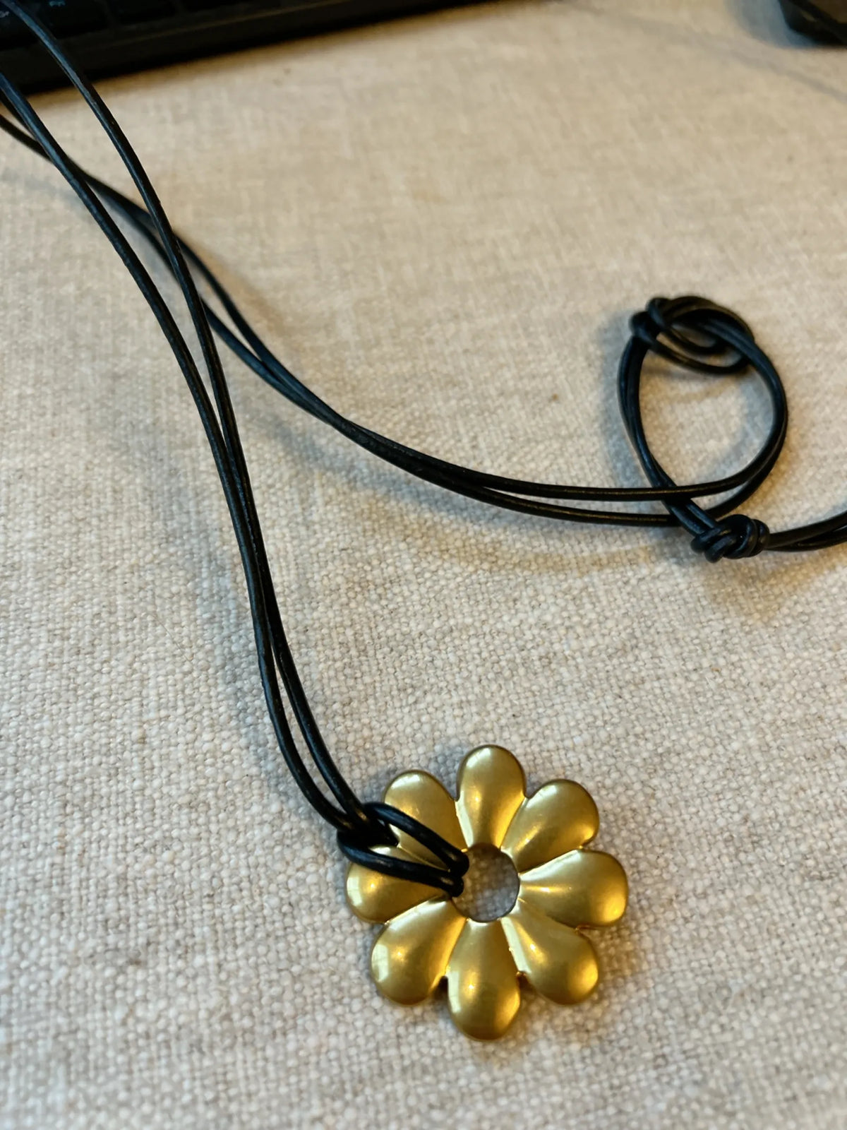 By Malene Birger Ferinlo-skinnhalsband NWOT