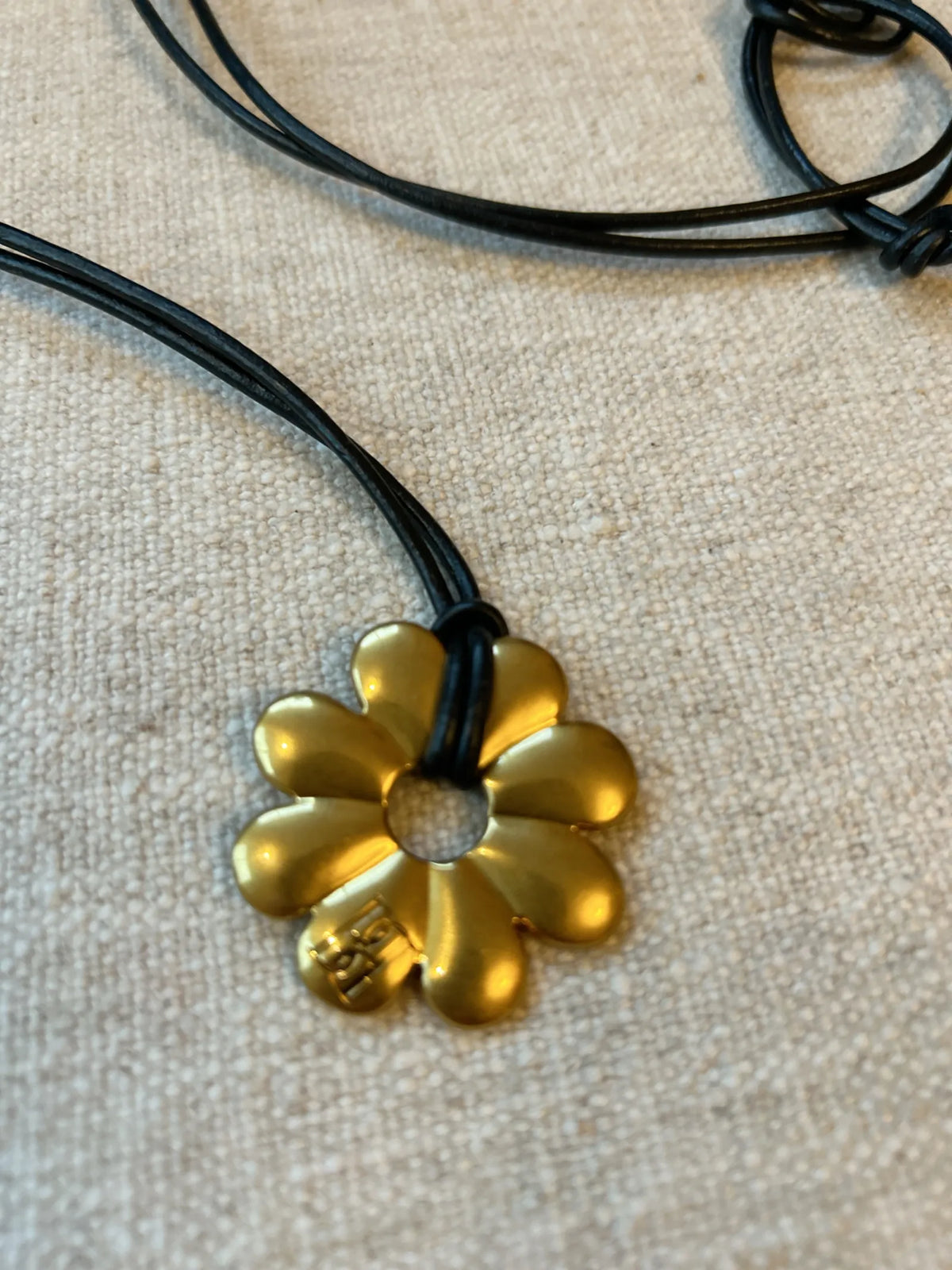By Malene Birger Ferinlo-skinnhalsband NWOT