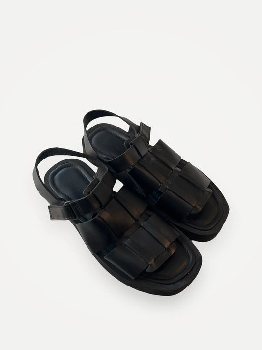 By Malene Birger Kleva-skinnsandaler