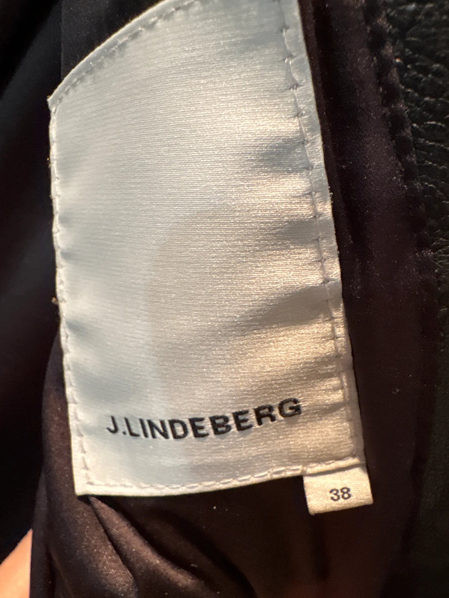J.Lindeberg-skinnjacka