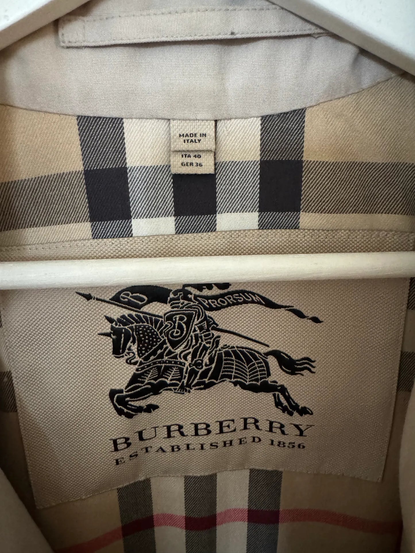 Burberry-trenchcoat