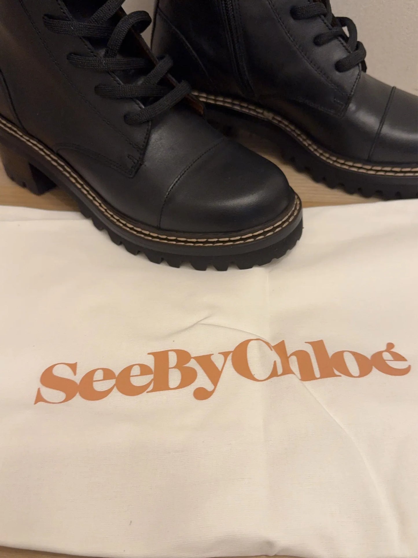 See by Chloé-skinnkängor NWOT
