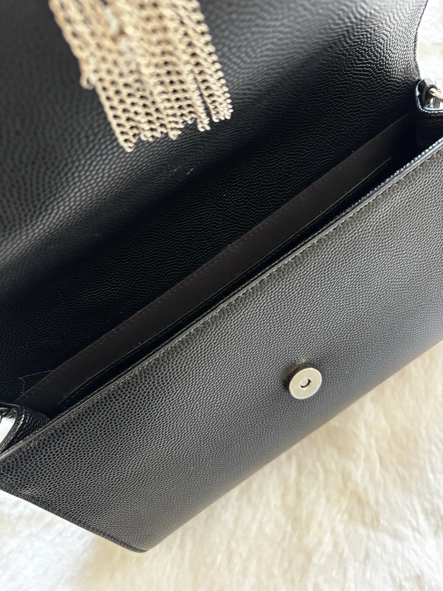 Valentino Divina Shoulder bag