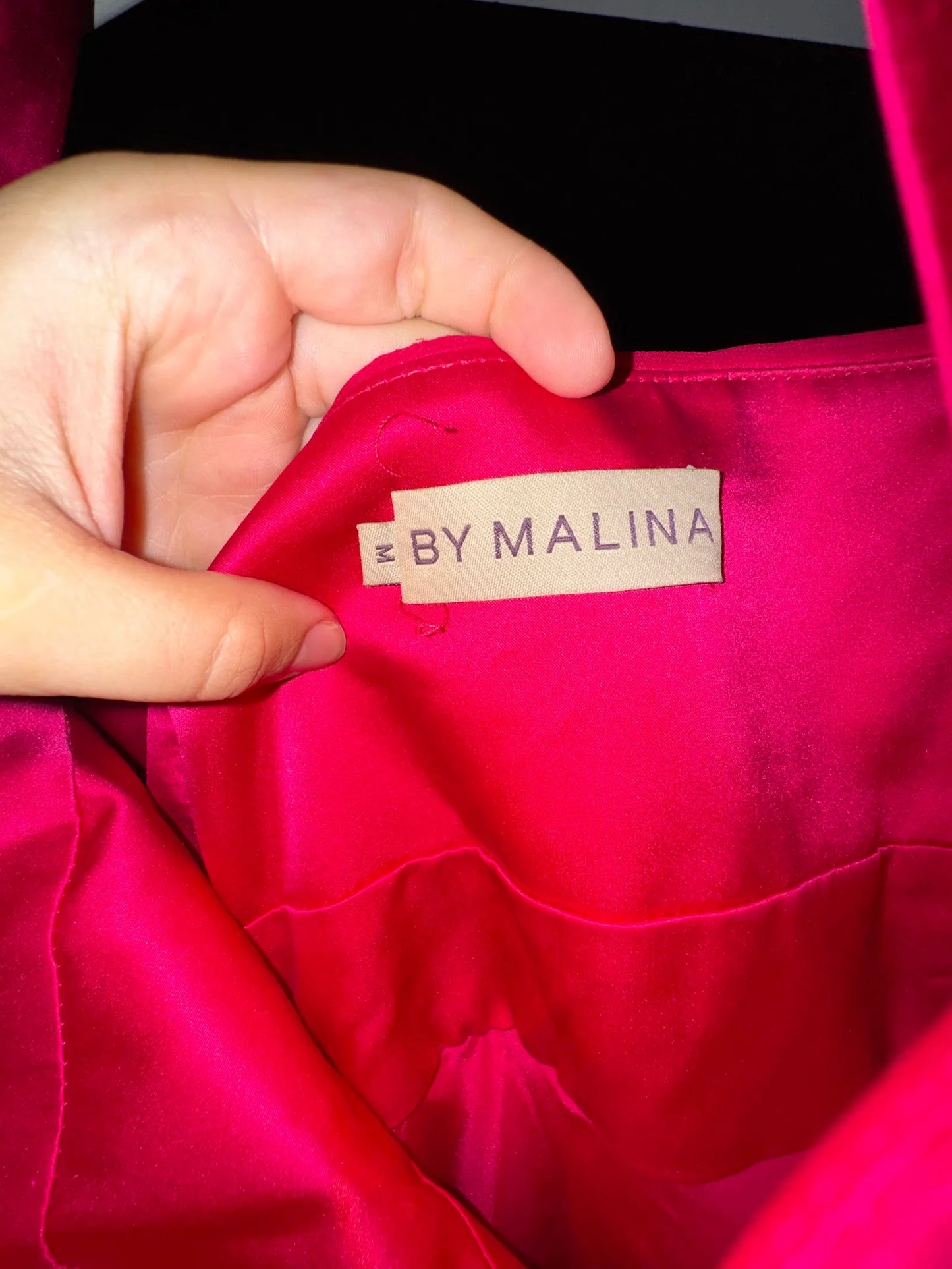 Malina-sidenklänning