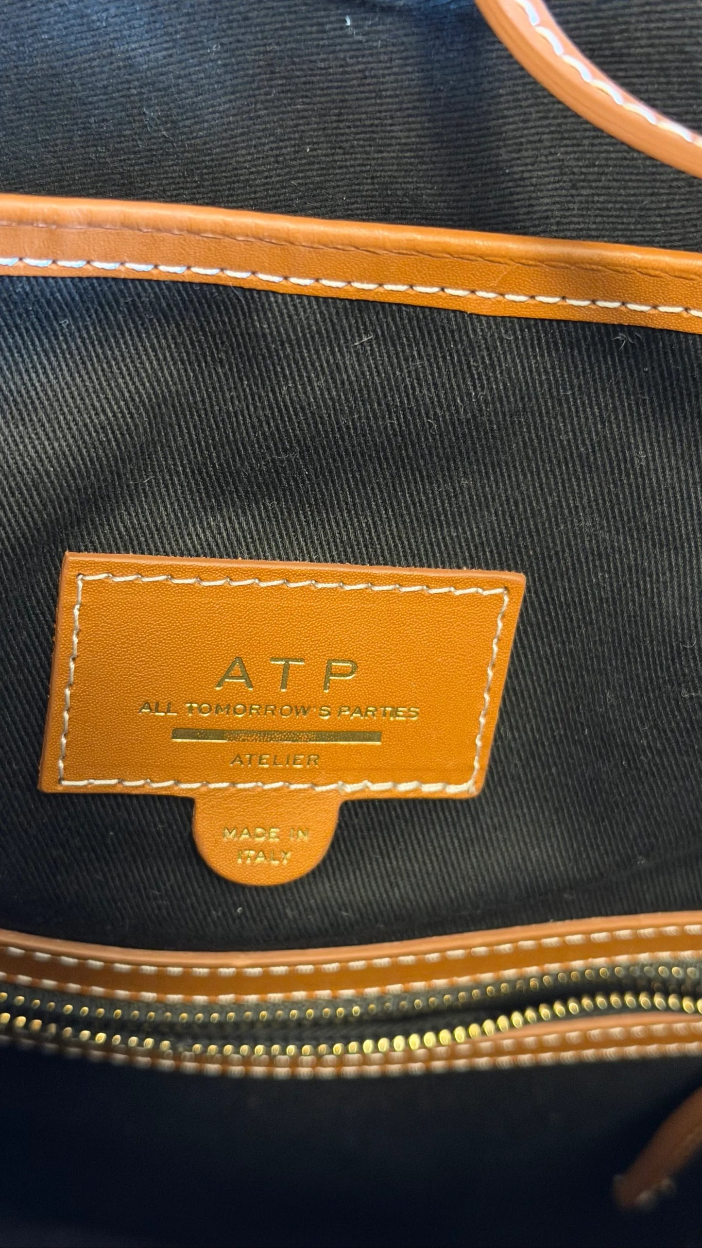 ATP Atelier Scafati Brandy Vacchetta Totes-skinnaxelremsväska