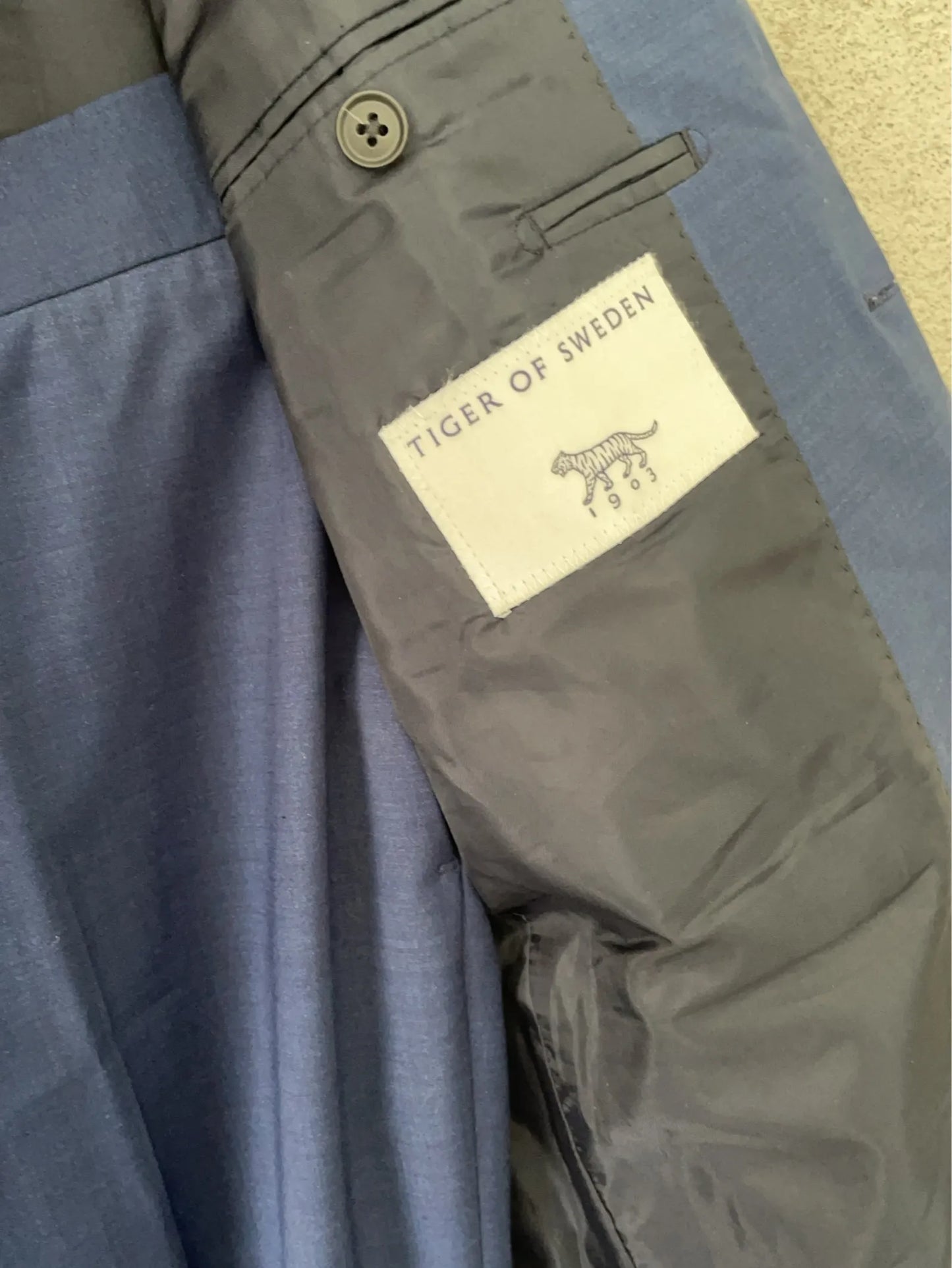 Tiger of Sweden Suit