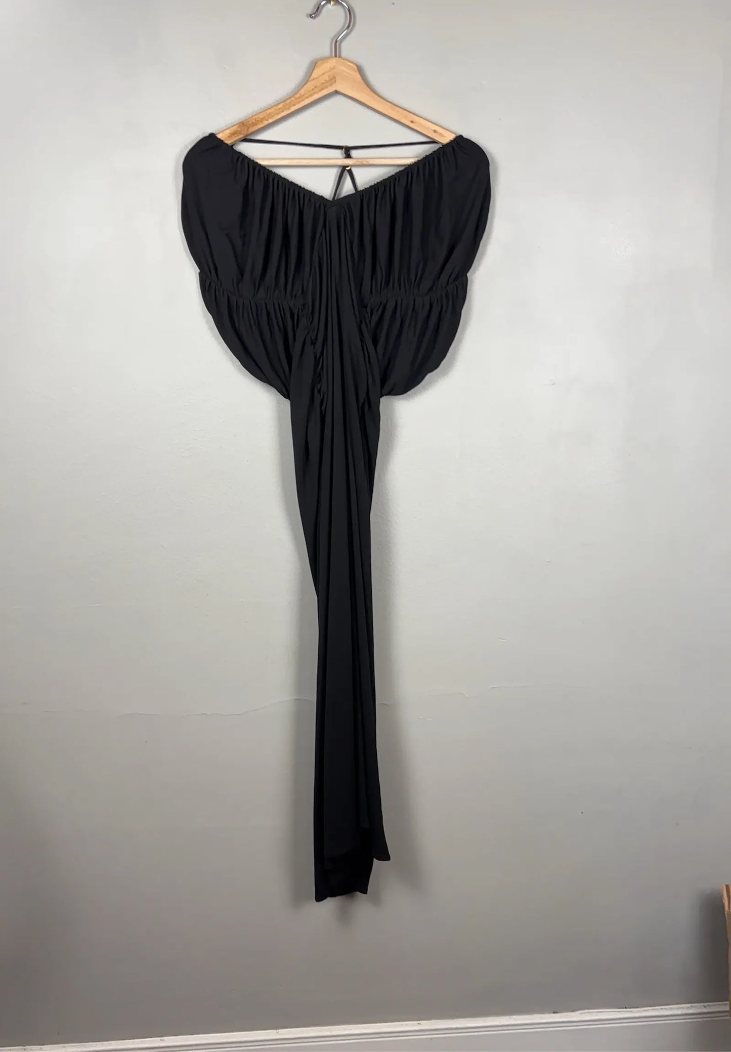 More Noir --klänning NWOT