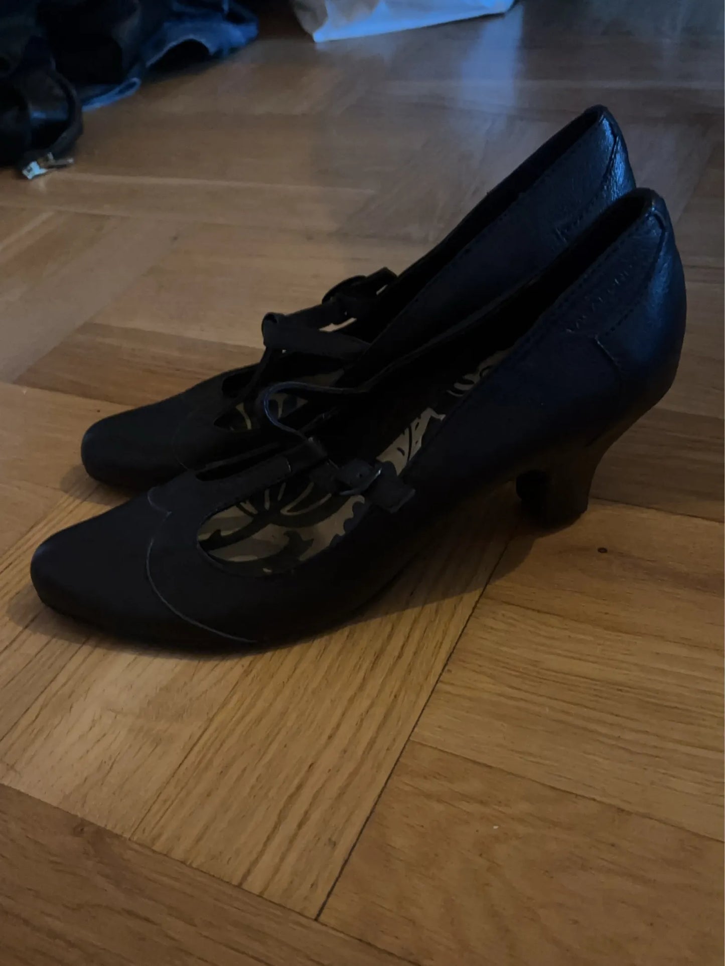Vagabond Heels
