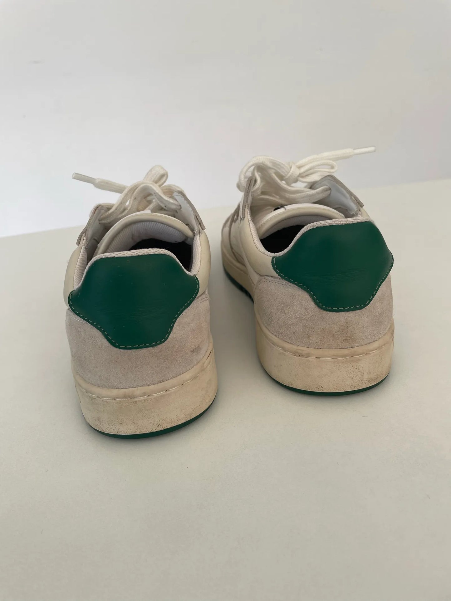 Axel Arigato Sneakers