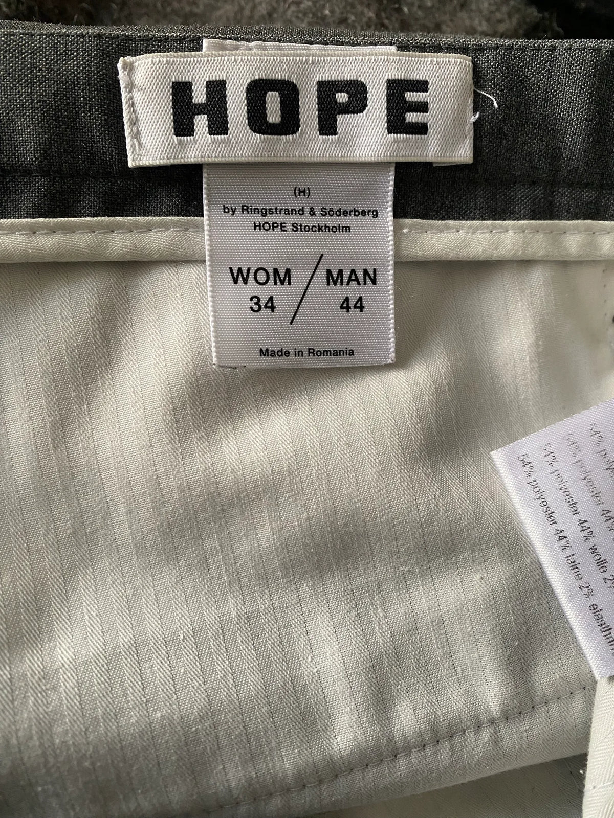 Hope Krissy-kostymbyxor