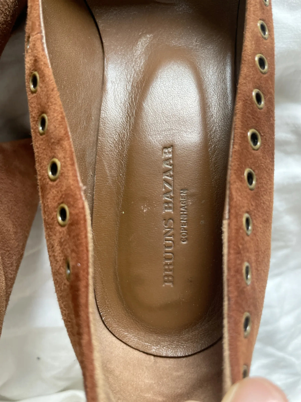 Bruuns Bazaar Heels